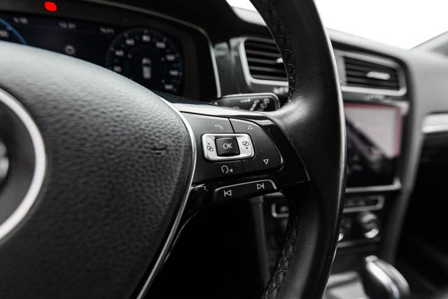 2018 VOLKSWAGEN GOLF - 20