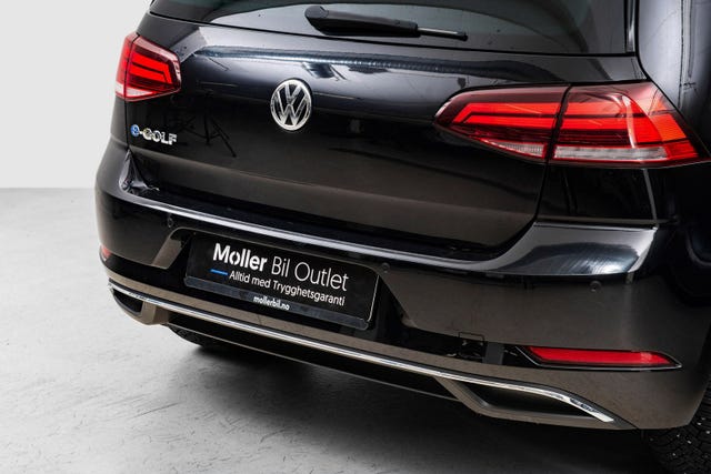 WVWZZZAUZJW911866 2018 VOLKSWAGEN GOLF-5