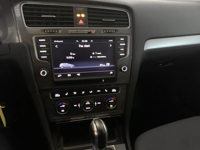 2015 VOLKSWAGEN GOLF - 8