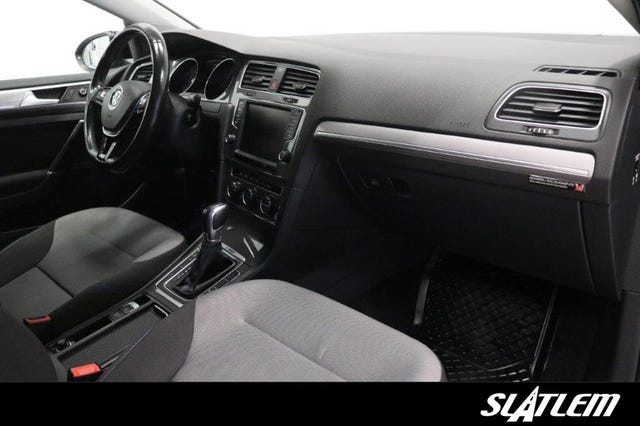 2015 VOLKSWAGEN GOLF - 25