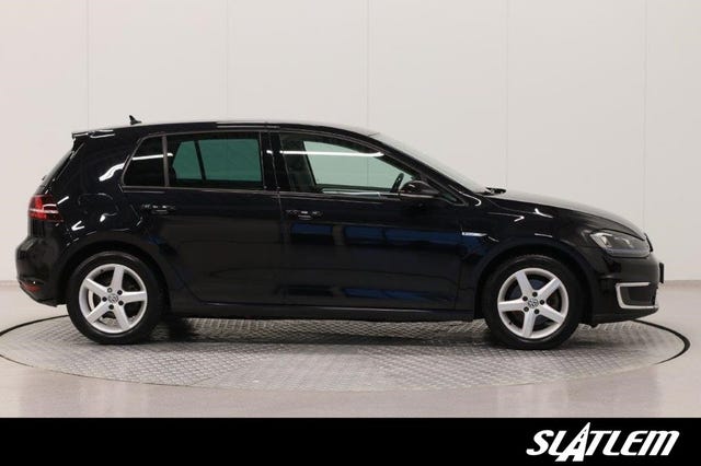 2015 VOLKSWAGEN GOLF - 8