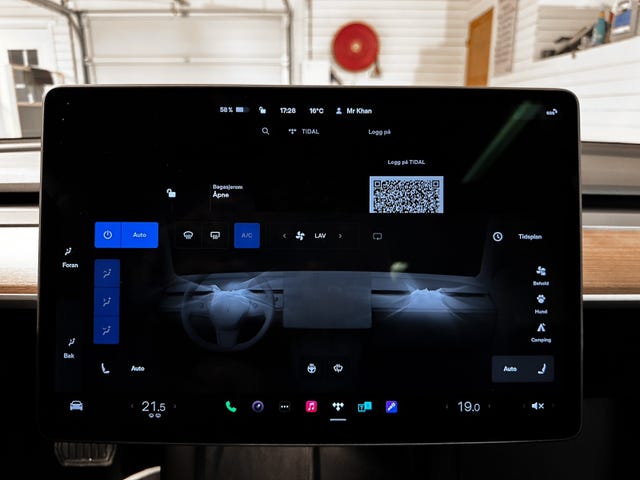 2022 TESLA MODEL 3 - 27