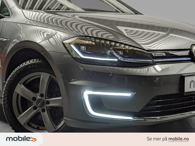 WVWZZZAUZJW902937 2018 VOLKSWAGEN GOLF-1