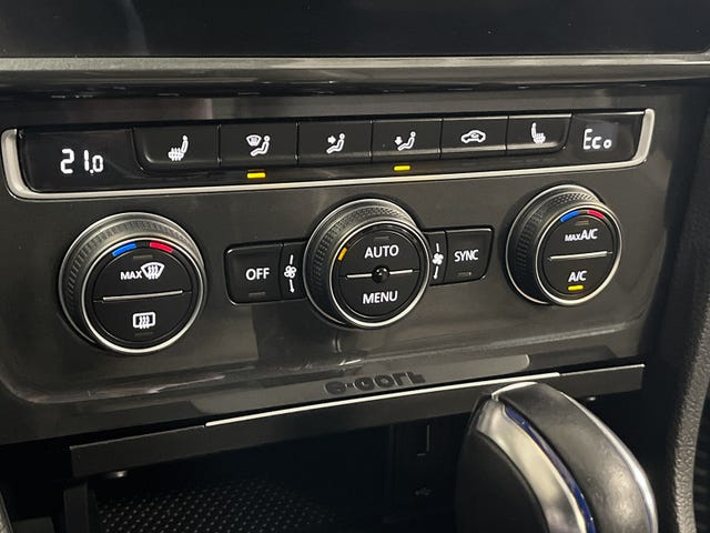 2019 VOLKSWAGEN GOLF - 21