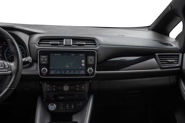 2022 NISSAN LEAF - 20