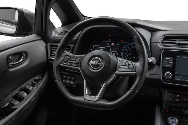 2022 NISSAN LEAF - 14