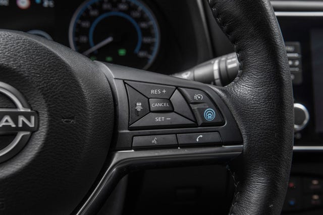 2022 NISSAN LEAF - 16