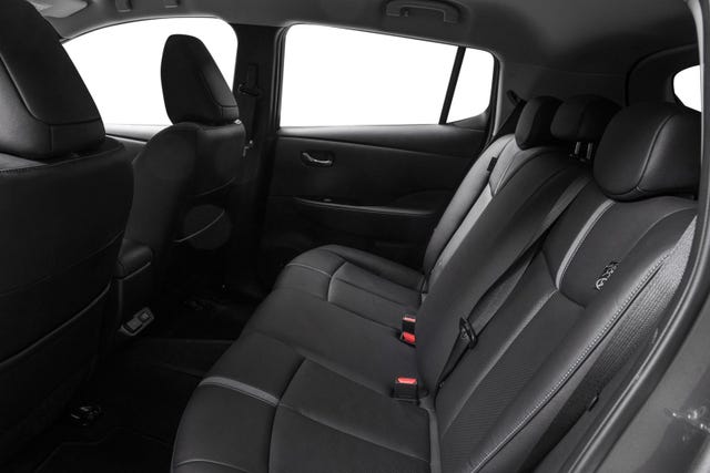 2022 NISSAN LEAF - 12
