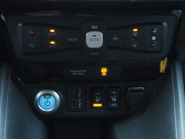 2021 NISSAN LEAF - 26