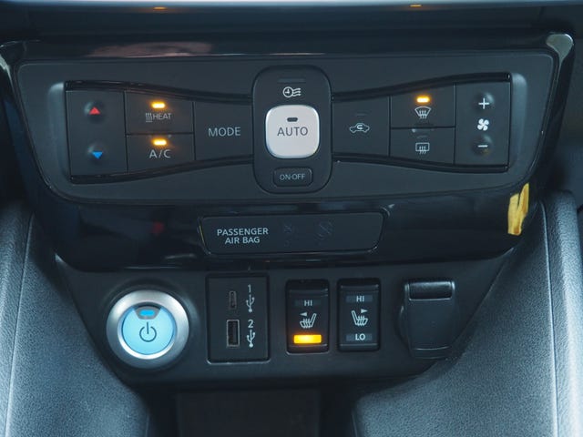 2021 NISSAN LEAF - 27