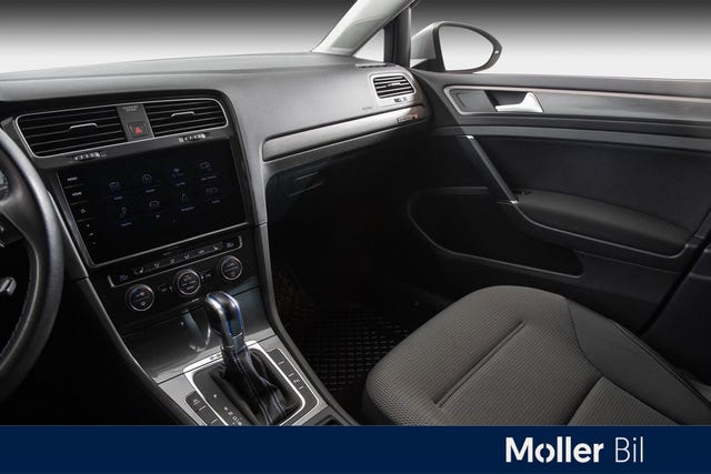 2019 VOLKSWAGEN GOLF - 17