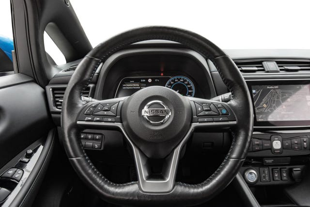 2021 NISSAN LEAF - 21