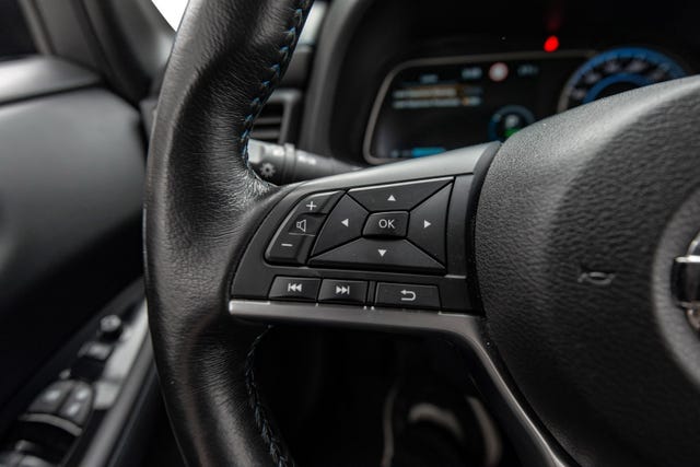 2021 NISSAN LEAF - 19