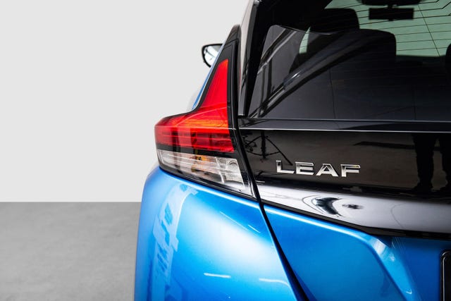 2021 NISSAN LEAF - 8