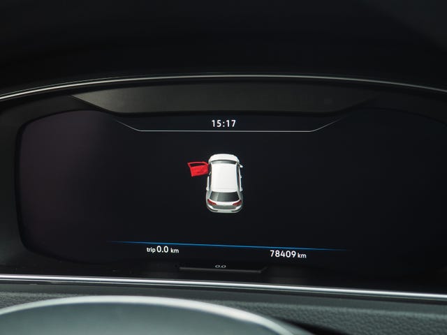 2019 VOLKSWAGEN GOLF - 19