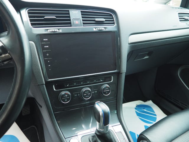 2019 VOLKSWAGEN GOLF - 23