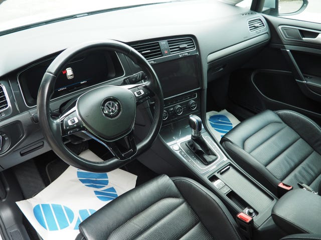 2019 VOLKSWAGEN GOLF - 14