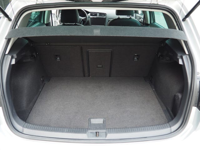 2019 VOLKSWAGEN GOLF - 33