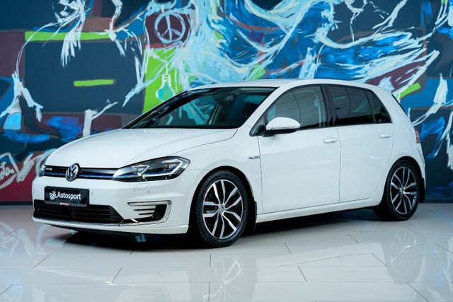 2019 VOLKSWAGEN GOLF - 13