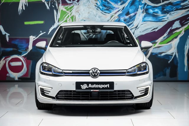 WVWZZZAUZK8903245 2019 VOLKSWAGEN GOLF-1