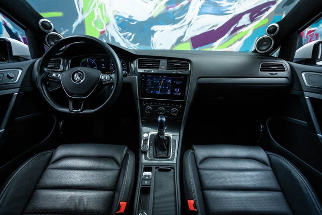 2019 VOLKSWAGEN GOLF - 15
