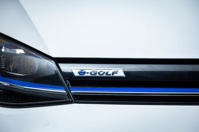 2019 VOLKSWAGEN GOLF - 9