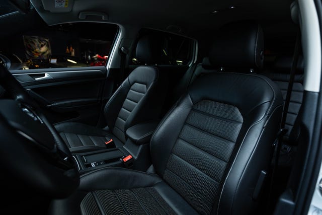 2019 VOLKSWAGEN GOLF - 26