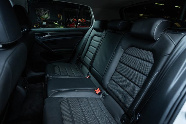 2019 VOLKSWAGEN GOLF - 35