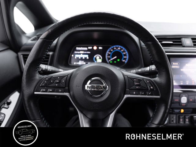 2021 NISSAN LEAF - 10