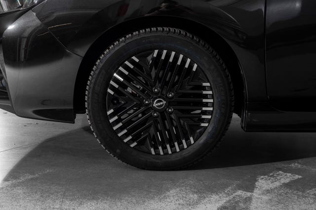 2022 NISSAN LEAF - 7