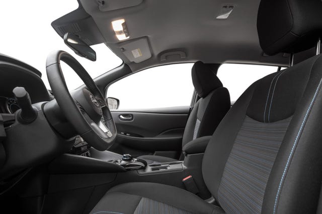 2022 NISSAN LEAF - 8