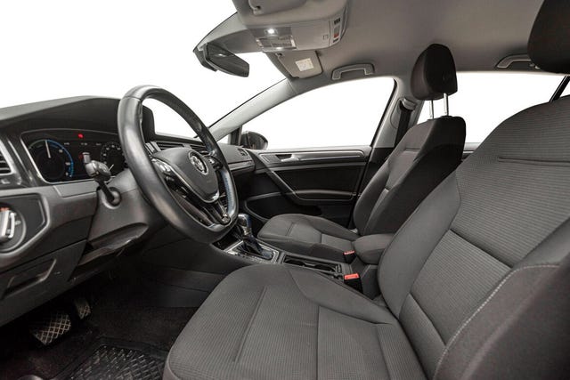 2018 VOLKSWAGEN GOLF - 16