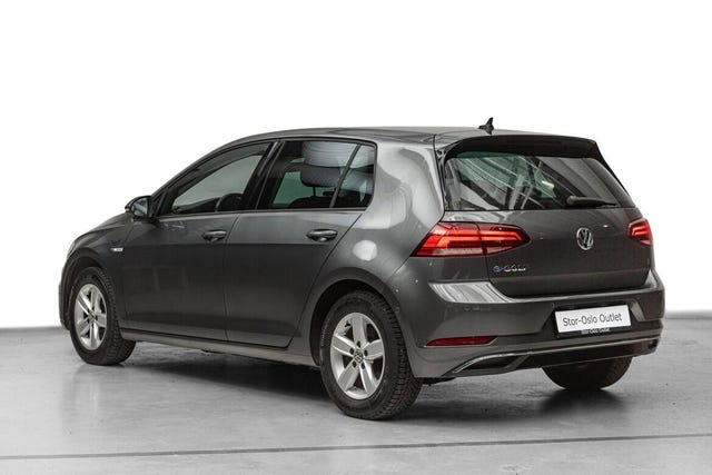 WVWZZZAUZJ8906513 2018 VOLKSWAGEN GOLF-5