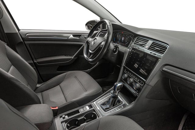 2018 VOLKSWAGEN GOLF - 21