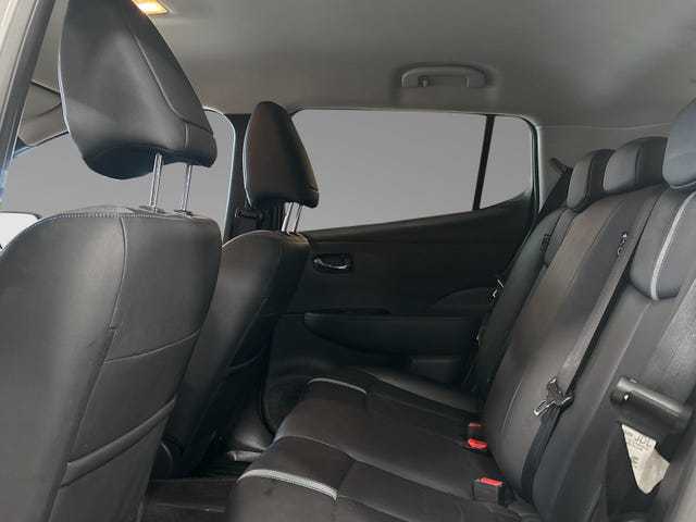 2021 NISSAN LEAF - 19