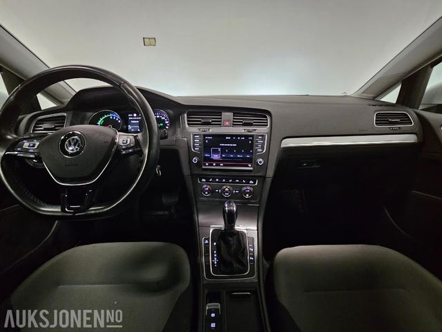 2015 VOLKSWAGEN GOLF - 11