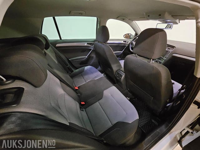 2015 VOLKSWAGEN GOLF - 18