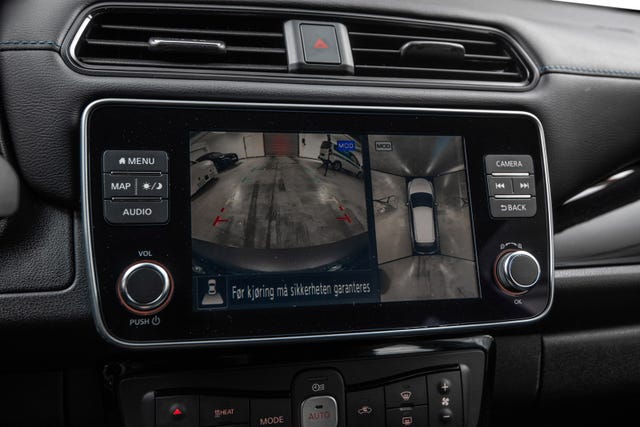 2022 NISSAN LEAF - 19