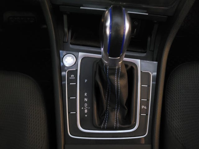 2019 VOLKSWAGEN GOLF - 14