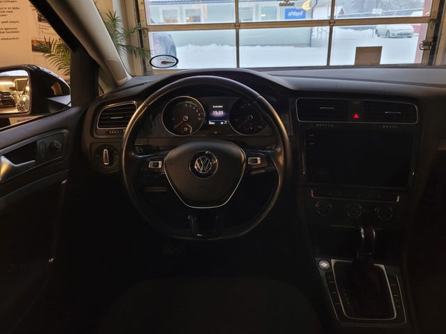 2019 VOLKSWAGEN GOLF - 13