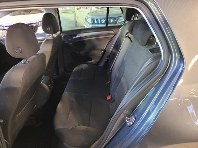 2019 VOLKSWAGEN GOLF - 10