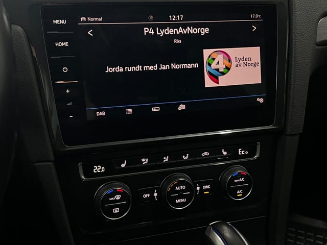 2019 VOLKSWAGEN GOLF - 19