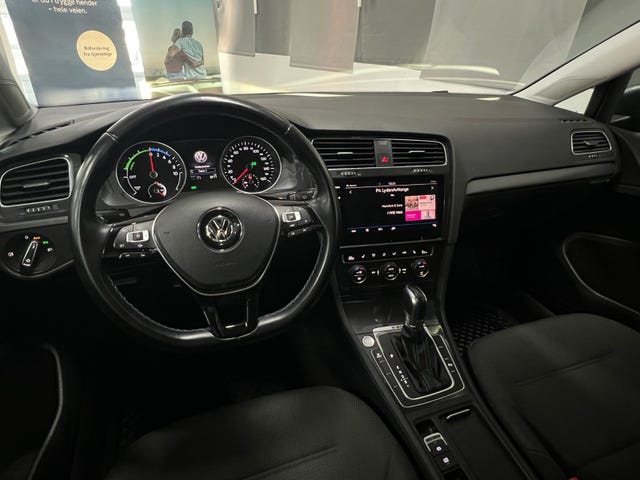 2019 VOLKSWAGEN GOLF - 9
