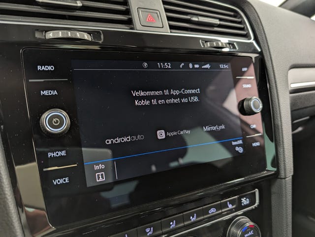 2019 VOLKSWAGEN GOLF - 32