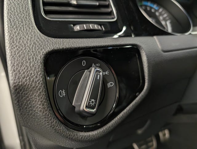 2019 VOLKSWAGEN GOLF - 21