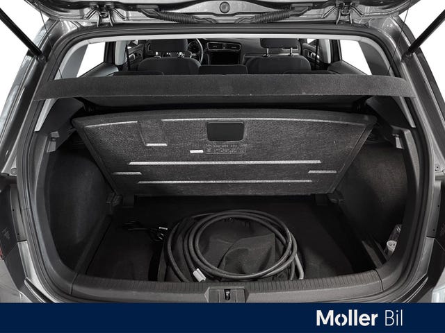 2019 VOLKSWAGEN GOLF - 23