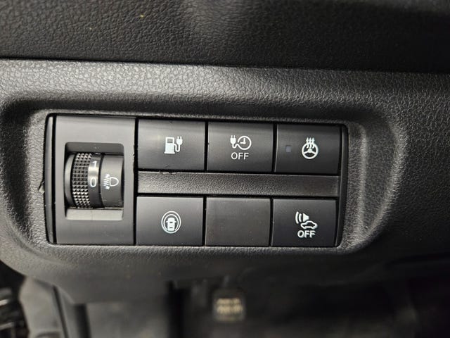 2021 NISSAN LEAF - 22