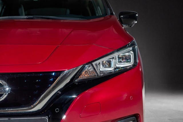 2021 NISSAN LEAF - 10
