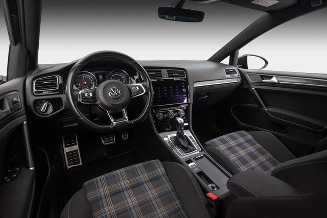2019 VOLKSWAGEN GOLF - 9