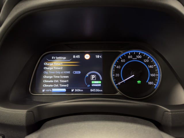 2020 NISSAN LEAF - 20